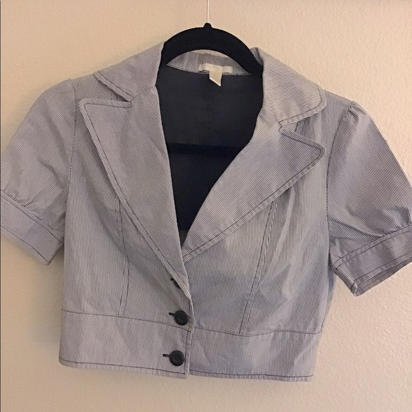 💥 MOVING SALE💥 Cropped Blazer - Picture 1 of 3